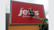 Dw Signs